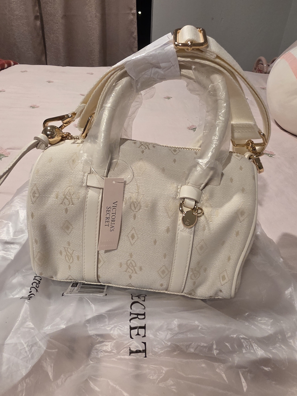 Nwt Victoria's Secret Cream Logo Barrel Satchel